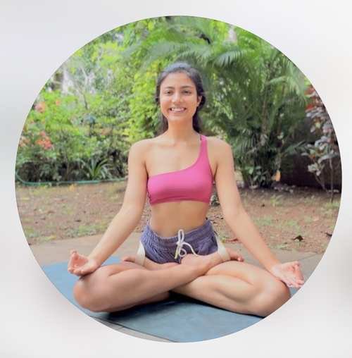 Portia Rohila, Iyengar yoga teacher in Anjuna, Goa